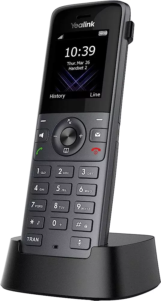 گوشی بیسیم DECT یالینک W73H روی پایهٔ شارژ - نمای جلو